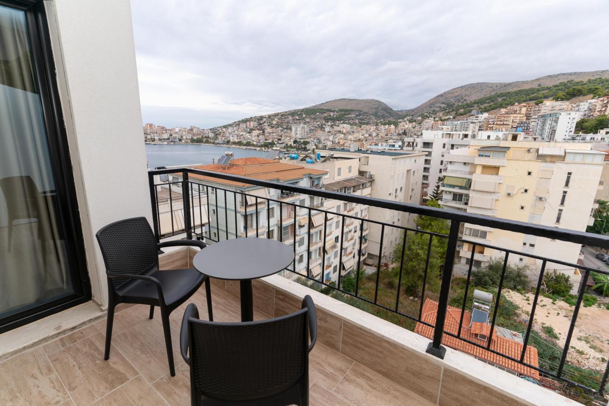 Blissful Apartments Sarandë Exteriér fotografie